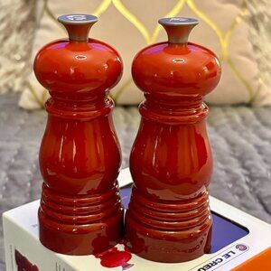 Le Creuset Cerise Red Petite Salt & Pepper Mill Set • New in Box